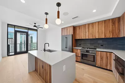 84 East Avenue #3707, Austin, TX 78701 - Photo 1