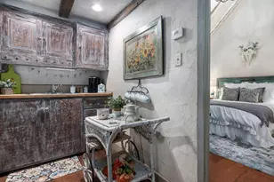 104 Austin St, Fredericksburg, TX 78624 - Photo 35