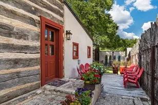 104 Austin St, Fredericksburg, TX 78624 - Photo 3