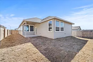 142 Paul Pena Dr, San Marcos, TX 78666 - Photo 15