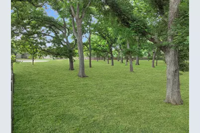 127 Milagros, Seguin, TX 78155 - Photo 9