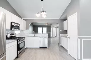 692 Scheel, Kyle, TX 78640 - Photo 19