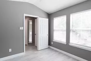 692 Scheel, Kyle, TX 78640 - Photo 9