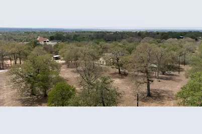 202 The Oaks Boulevard, Elgin, TX 78621 - Photo 35