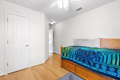 202 The Oaks Boulevard, Elgin, TX 78621 - Photo 27