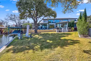 101 Harbor Light Blvd, Horseshoe Bay, TX 78657 - Photo 9