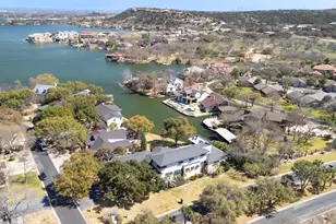 101 Harbor Light Blvd, Horseshoe Bay, TX 78657 - Photo 3