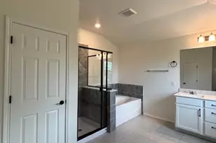 7925 Crystalbrook W, Austin, TX 78724 - Photo 11