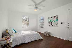 301 E 33rd St, Austin, TX 78705 - Photo 7