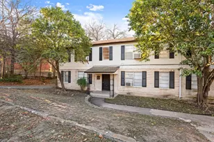 301 E 33rd St, Austin, TX 78705 - Photo 9