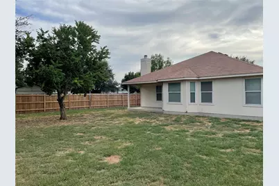 602 Losoya Court, Hutto, TX 78634 - Photo 33