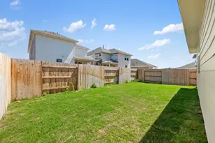 125 Knockout Rose Dr, San Marcos, TX 78666 - Photo 37