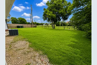 1906 E Avenue G, Temple, TX 76501 - Photo 11