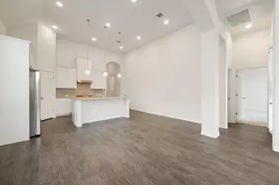 7905 Sunrise Ravine Pass, Lago Vista, TX 78645 - Photo 9