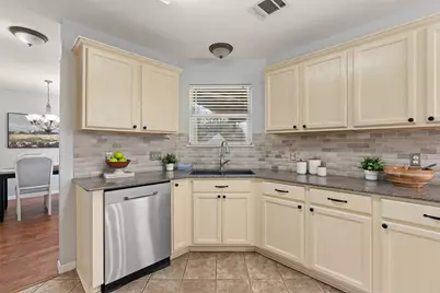 120 Meadowside Drive, Hutto, TX 78634 - Photo 9