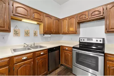 1910 Robbins Place #103, Austin, TX 78705 - Photo 5