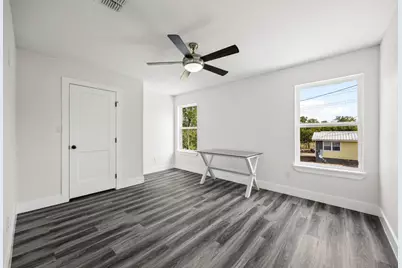 813 Chihuahua Street, Lockhart, TX 78644 - Photo 15