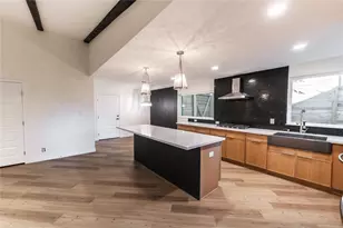 9403 Hunters Trace E, Austin, TX 78758 - Photo 3
