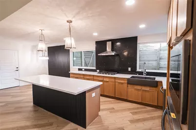 9403 Hunters Trace E, Austin, TX 78758 - Photo 7