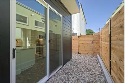 1407 Cedar Avenue #2, Austin, TX 78702 - Photo 29