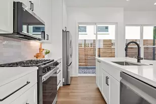 1407 Cedar Ave, Austin, TX 78702 - Photo 15