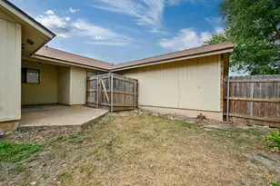 2008 Old W Pl, Round Rock, TX 78681 - Photo 19