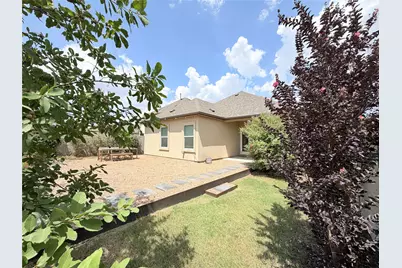 928 Legends Lane, Georgetown, TX 78628 - Photo 37