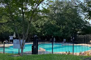 1015 E Yager Ln, Austin, TX 78753 - Photo 15