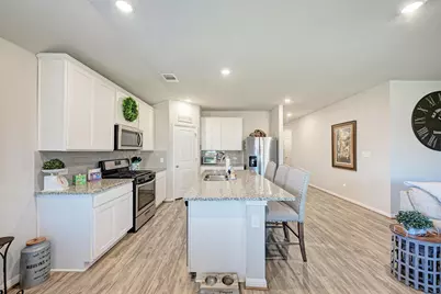 405 Windy Reed Rd, Hutto, TX 78634 - Photo 7