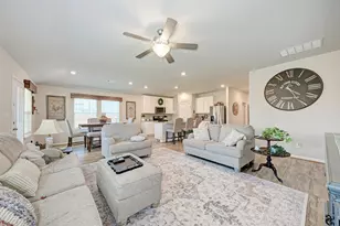 405 Windy Reed Rd, Hutto, TX 78634 - Photo 13