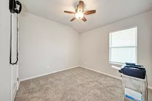 405 Windy Reed Rd, Hutto, TX 78634 - Photo 19