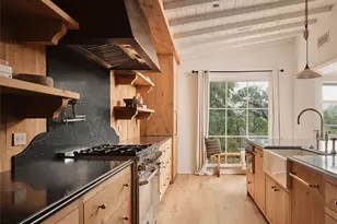 1012 Gaston Ave, Austin, TX 78703 - Photo 15
