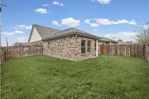 111 Stockton Family Ct, Jarrell, TX 76537 - Photo 5
