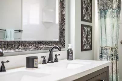 10103 Oak Hollow Circle, Austin, TX 78758 - Photo 29