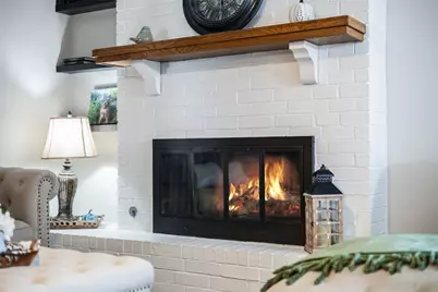 10103 Oak Hollow Circle, Austin, TX 78758 - Photo 7