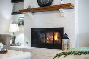 10103 Oak Hollow Cir, Austin, TX 78758 - Photo 7