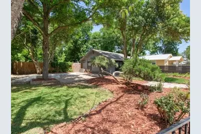 1124 Tillery Street, Austin, TX 78702 - Photo 9