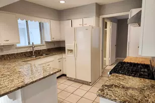 3000 Ray Wood Dr, Austin, TX 78704 - Photo 9