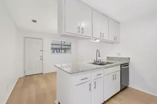 418 Sarah St, San Marcos, TX 78666 - Photo 13