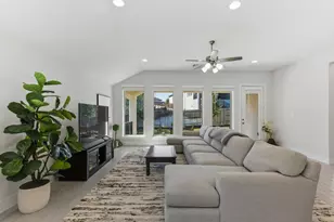 111 Carolina Jasmine Dr, San Marcos, TX 78666 - Photo 3