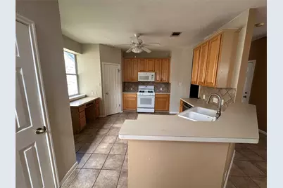9212 Sommerland Way, Austin, TX 78749 - Photo 5