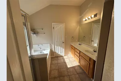 9212 Sommerland Way, Austin, TX 78749 - Photo 13