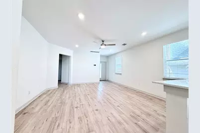 2000 Daleside Lane, Austin, TX 78754 - Photo 9