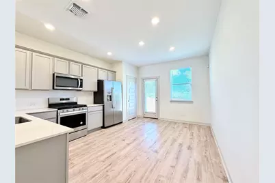 2000 Daleside Lane, Austin, TX 78754 - Photo 11