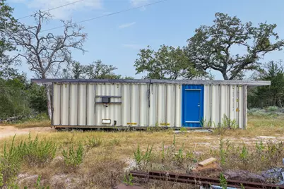 3301 Chuckwagon Road, Luling, TX 78648 - Photo 9