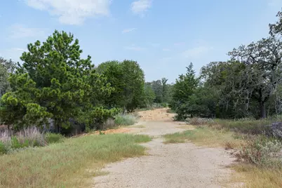 3301 Chuckwagon Road, Luling, TX 78648 - Photo 3