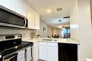 7122 Wood Hollow Dr, Austin, TX 78731 - Photo 11