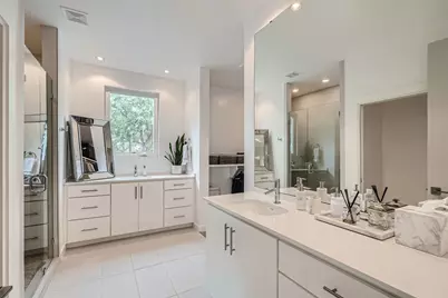 705 E Monroe Street #B, Austin, TX 78704 - Photo 5