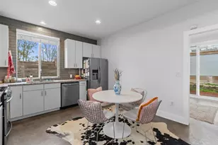 2514 E 4th St, Austin, TX 78702 - Photo 5