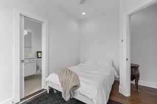 2514 E 4th St, Austin, TX 78702 - Photo 15